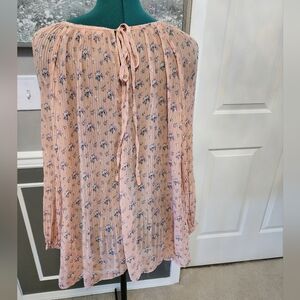 Suzanne Betro Blush Floral Pleated Blouse